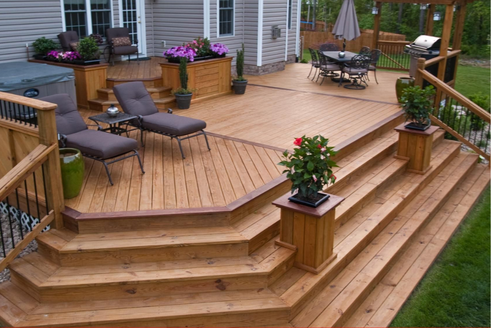 Backyard Deck Builder in Los Angeles County