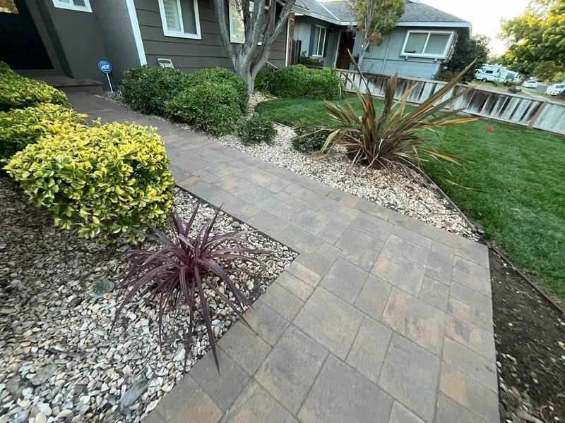 Front walkway and driveway pavers