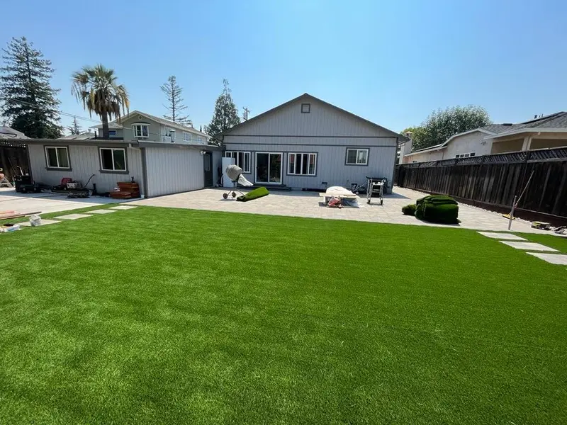 Backyard turf with stepping stones
